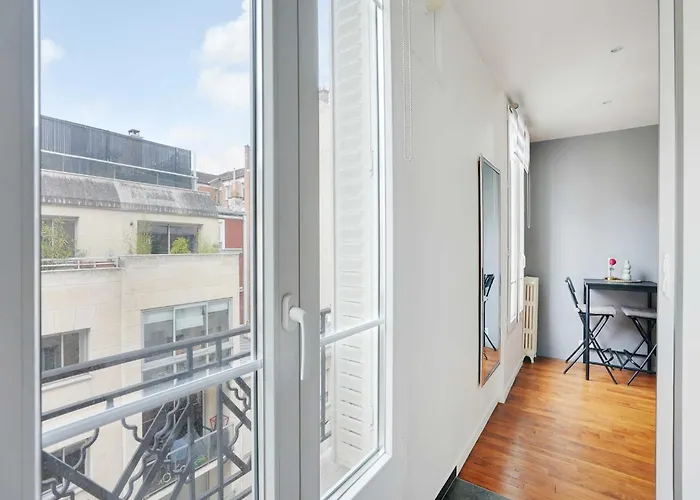 Fully Equipped Modern -2p- * Levallois-Perret